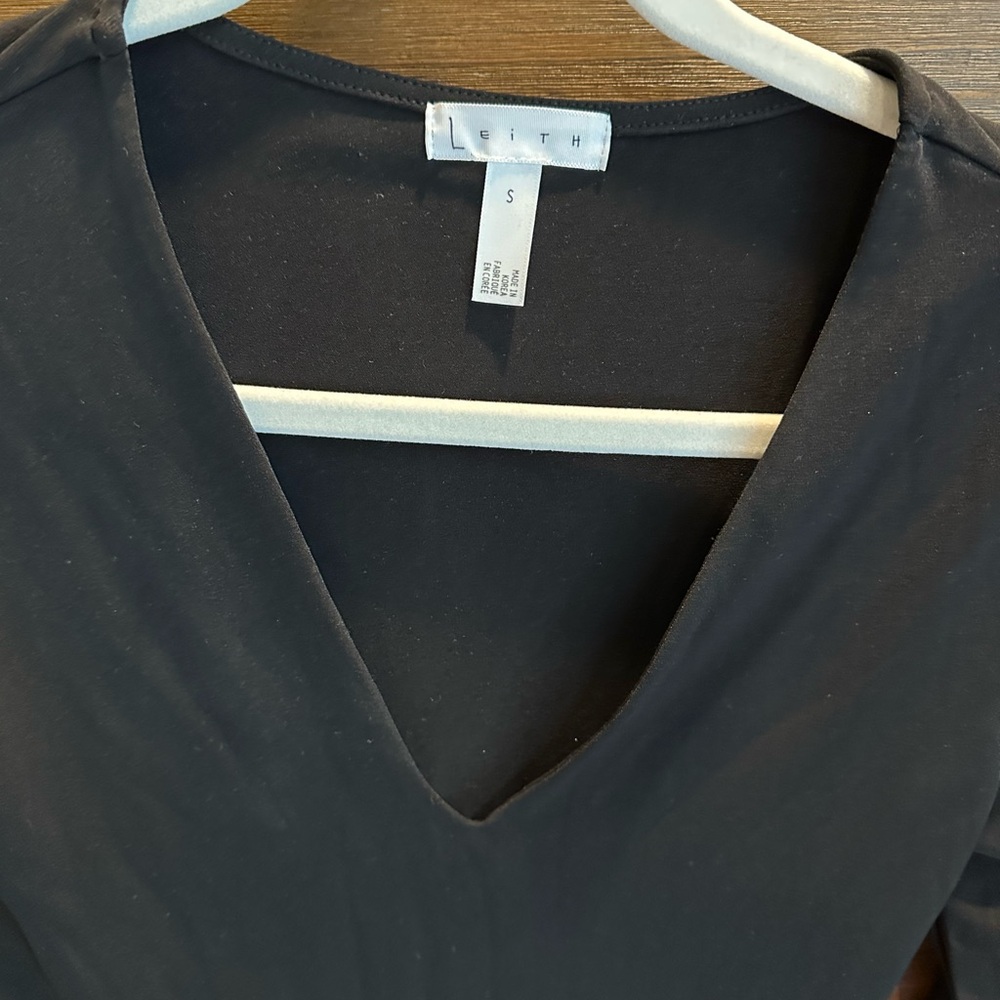 Leith Black V-Neck Bodysuit - Picture 2 of 5